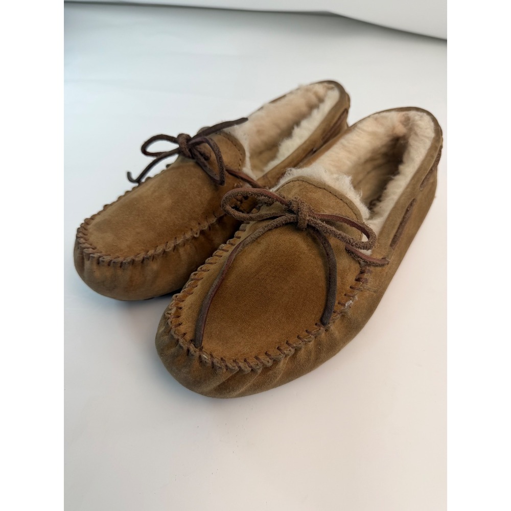 UGG Dakota Chestnut Suede Moccasin Slippers 5612 Womens Size 8 Brown Bow